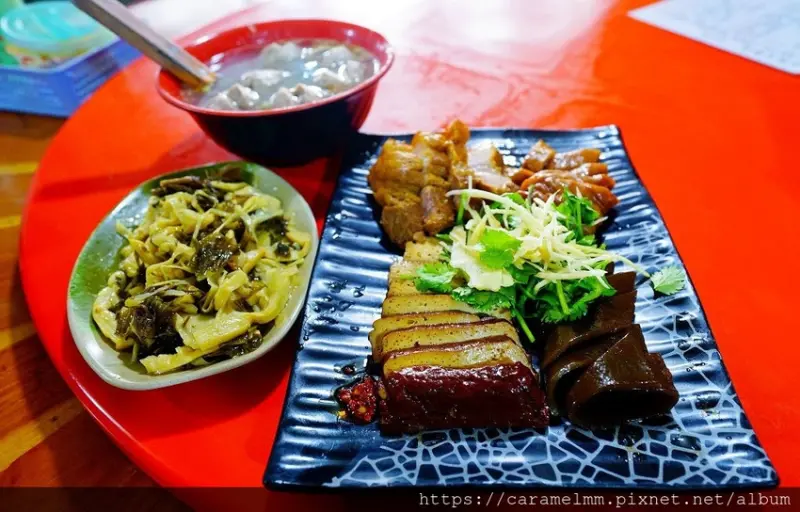 【宜蘭礁溪】三民大飯店 在地人激推礁溪隱藏版平價美食 大鍋滷味 平價小吃攤 文附菜單 食尚玩家