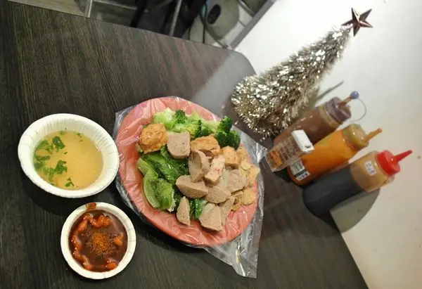 ❤️美食❤️【台北。士林】高雄黑輪大王 / 士林基河店 ★夜市暖心美食/輕甜湯頭/愛評體驗團        
      