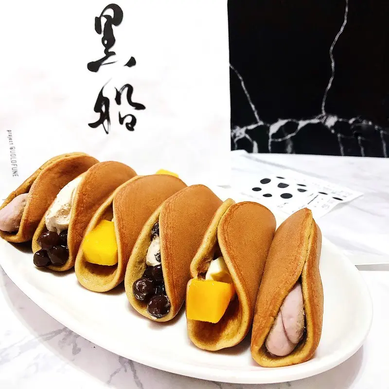 { 忠孝復興站 } 🥭愛文芒果期間限定 想蒐集每季口味🏴黑船 🔔哆啦A夢也會淪陷的珍奶生銅鑼燒 芋泥控別錯過芋頭銅鑼燒啊!!!