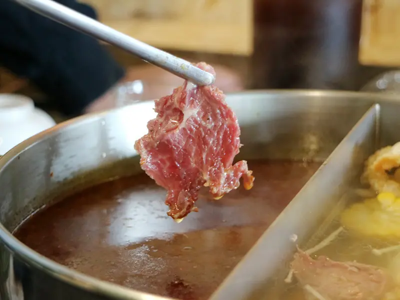 【台南麻豆】極牛溫體牛肉火鍋│如雪花般在口中片片飛舞的極品牛肉