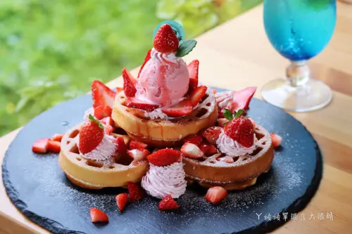 新埔普羅旺斯小木屋餐廳，超夢幻的雨滴蛋糕你吃過嗎 - ㄚ綾綾單眼皮大眼睛