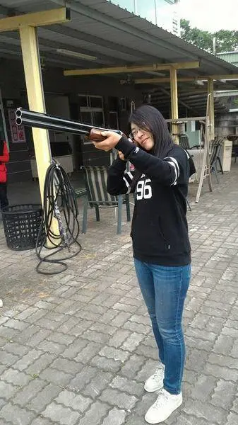 田寮靶場-誰說嘉義是荒島  我說嘉義根本超好玩  趕快去嘉義包車一日遊  衝田寮靶場體驗飛靶射擊              