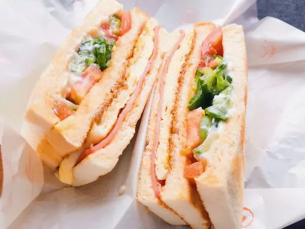 劉記三明治｜中壢便宜又好吃碳烤三明治推薦/馬來西亞風味下午茶、點心、碳烤吐司/桃園中壢區SOGO周邊美食(附價目表)