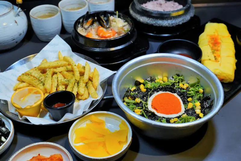 家庭聚會、親子聚餐，聚會推薦 玉豆腐韓國家庭料理，免費續加五款經典小菜、熱麥茶無限暢飲 - 跟著尼力吃喝玩樂＆親子生活