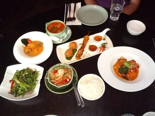 這家店的泰式料理令我驚艷-新光三越A4香茅廚泰式餐廳体驗心得              