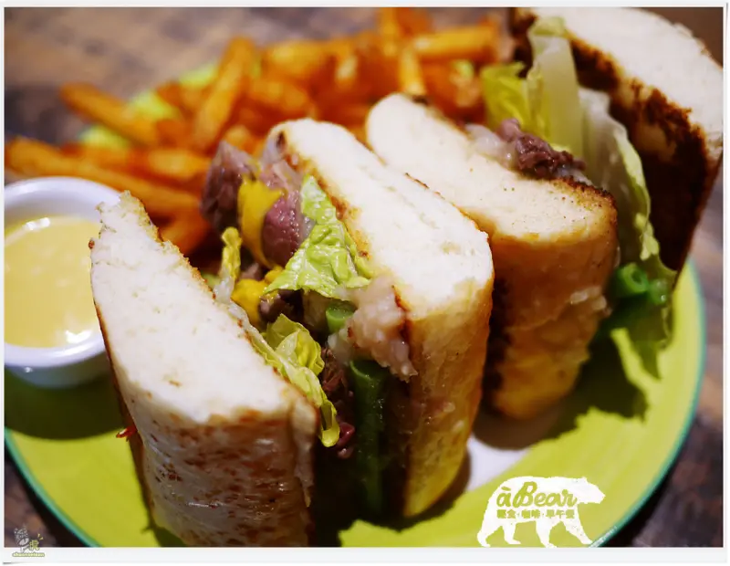 ◊ 質感新店家進駐 寵物友善餐廳 輕食 • 咖啡 • 早午餐 • 下午茶 ➩ Just a Bear 只是一隻熊 土城店 新北土城 brunch