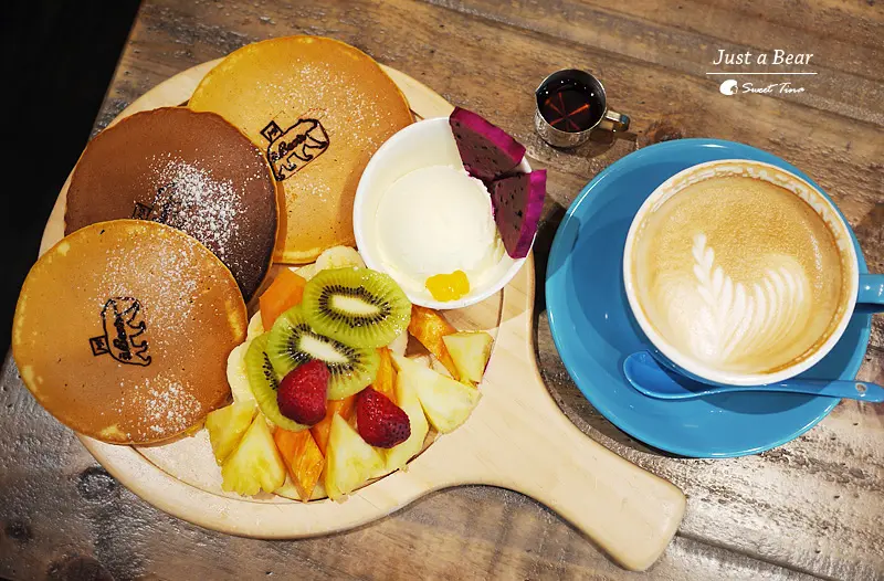 【食記．新北】Just a Bear / 土城店 | 美味可口份量足 ღ寵物友善餐廳．早午餐．wifiღ