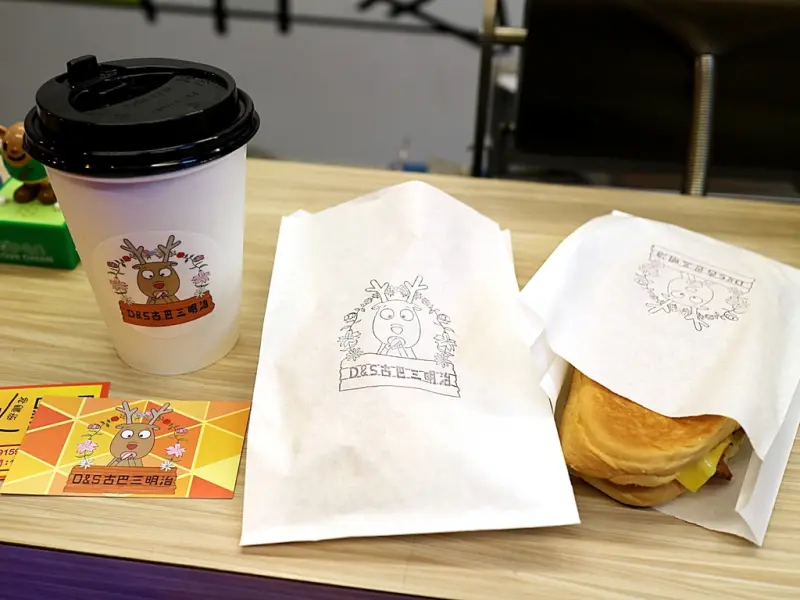 （台南。中西區美食）D&S 古巴三明治：美味的手作古巴三明治，就在台南神農街旁。看老闆用雙手呈現電影-五星主廚快餐車的夢幻餐點｜三種口味：歐姆蛋＆義式豬肉＆特製烤雞 任你選擇｜飄香 海安路＆神農街的美