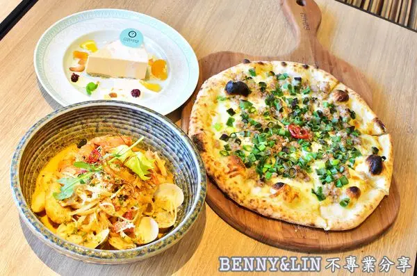 [台中北區美食]坐落於巷弄轉角間的義式料理專賣店，餐點清爽美味值得一試 -- 日許時間(台中美食推薦、台中義式料理、台中異國料理、台中披薩專賣、北平路美食)