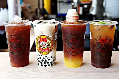 小珍妮-黑糖爆冰紅茶              