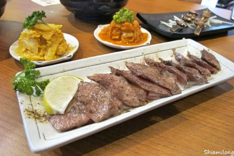 【台南】中西區 ★ 岬角 薄餅咖啡、燒烤居酒、飛鏢吧 - 創意無極限的日式居酒屋，白天也有早午餐唷~