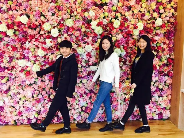 │食記│桃園平鎮/HoneyWood Cafe❤桃園咖啡店IG熱門打卡景點x超美花牆拍不停