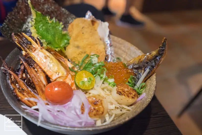 台北東區│【漂丿燒肉食堂】男子漢的豪邁大份日式丼飯(近忠孝敦化捷運站)
