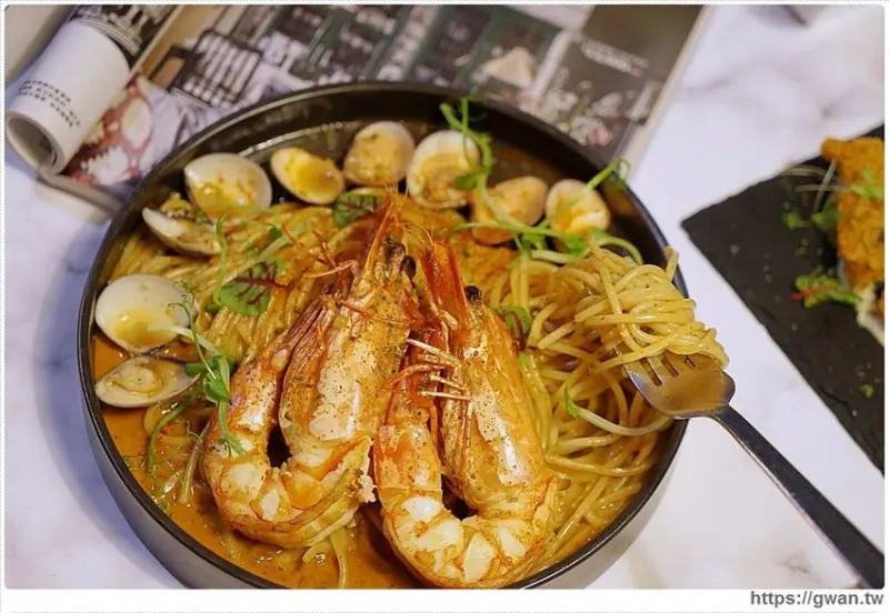 東海蘑菇pasta換新菜單囉！！全新義大利麵、燉飯還有超好吃的舒芙蕾