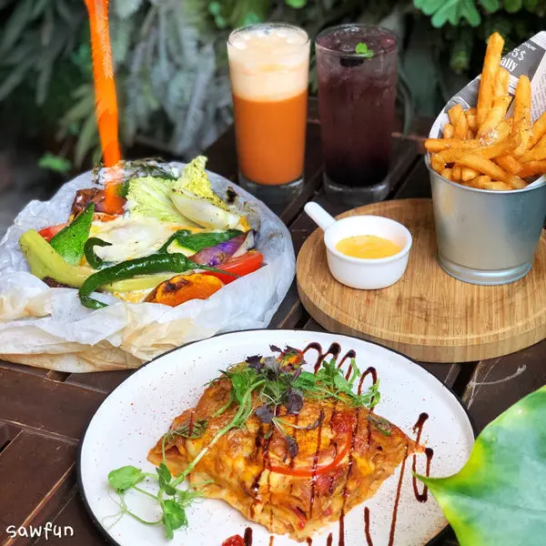 【台中美食】蘑菇pasta 創意料理新菜單 千層麵千千層誘惑 南瓜起司燉飯 邪惡起司蛋奶素也可以吃 手打芋泥舒芙蕾 想吃什麼料自由搭配