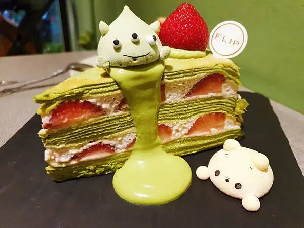 ♪菜寮站。翻轉flip♬ 草莓季甜點限量登場
