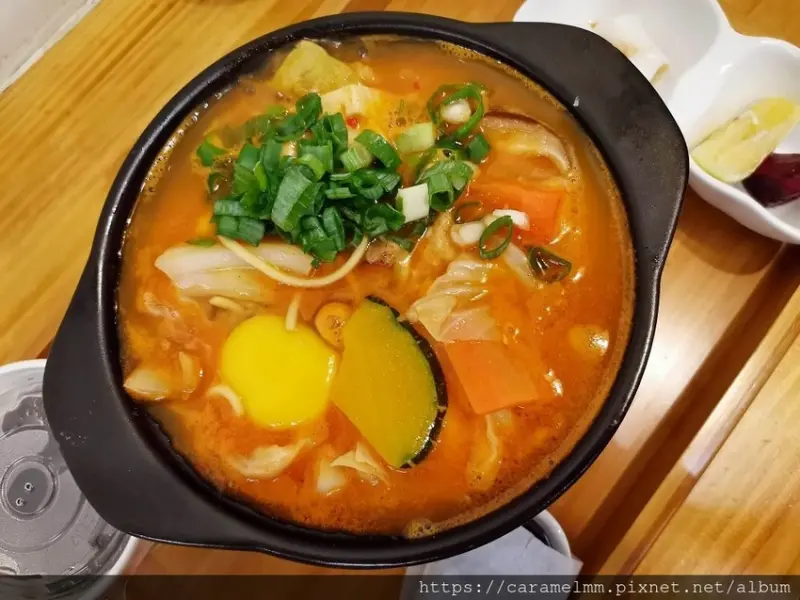 【苗栗竹南】樂陶食店 陶鍋 蓋飯 豐盛鍋物料理 原食材熬煮湯頭 不添加味精.高湯粉.香精 竹南火鍋 竹南美食