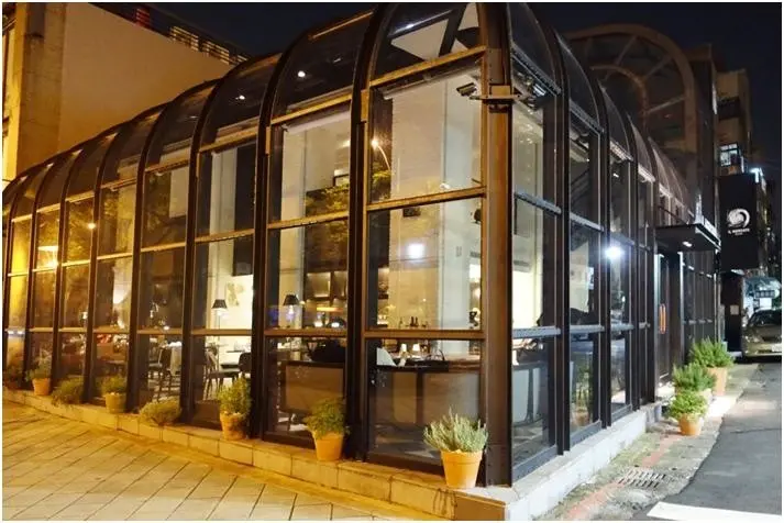 士林區美食----玻璃屋中的義式餐廳iL Mercato