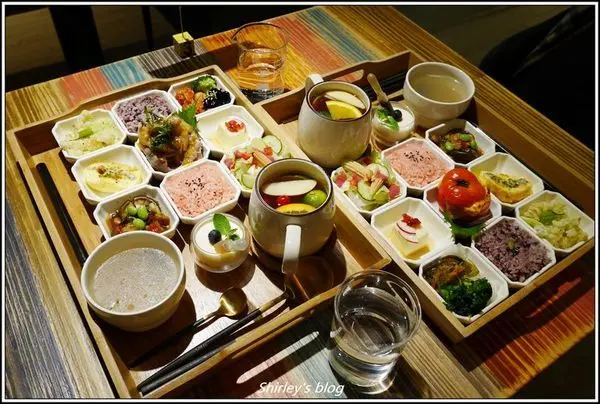 捷運忠孝敦化站．吾獨食驗室 Woo Doo Food Lab(九宮格套餐)