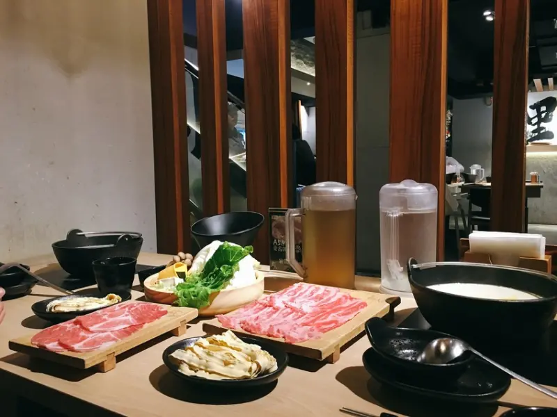 【台北市民大道美食】野人Shabu 冷藏/熟成高級肉專門 高級肉質美味無限