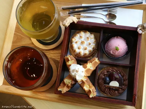 台中美食│石燕 Shi Yan〃逢甲聚餐推薦～除了日式定食外，還有義大利麵、燉飯及甜點下午茶唷～        
      