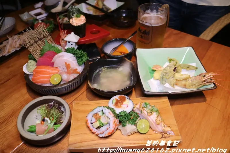 【新北新店區】商業套餐8道菜才299元CP值也太高了吧! 『蘭陵酒肆-手作り和風料理』新店日式料理推薦/免收服務費/附設兒童遊戲區/捷運大坪林