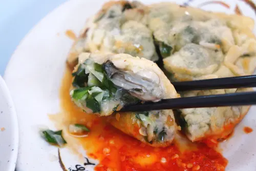 (1+2訪)台北少見的古早味炸物 選擇相當的多樣哦-古早味蚵嗲、切仔麵@捷運士林站@華榮市場