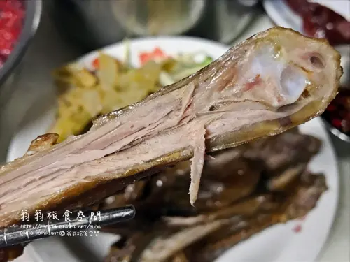 【美食-平鎮區】88歲的爺爺帶著美味港式滷味藏身在馬路中！