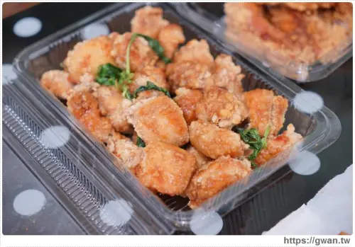 北平豪大雞排(咔汁店) - 好吃不油膩的乾爽鹹酥雞