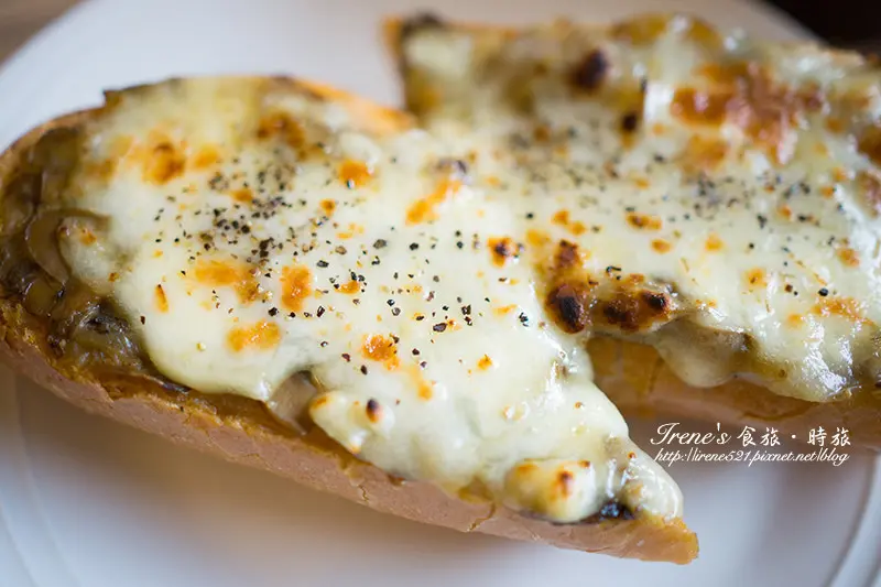 【三重】壽司與咖啡擦出的火花，日式與西式的堆疊美味/以壽司為主的壽司咖啡館．轉角壽司咖啡館