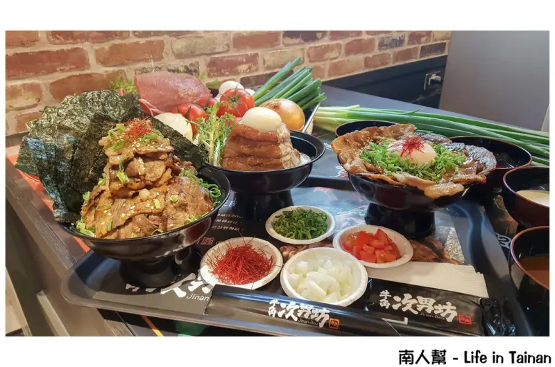 【台南中西區-美食】台灣3號店│20公分高次男坊丼│台灣限定.玫瑰火山丼~~日本正宗牛角次男坊