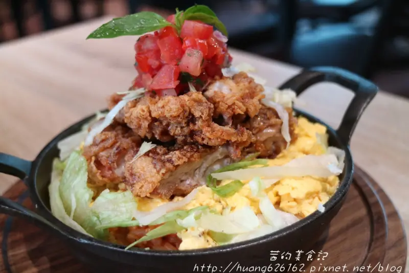 【新北板橋區】東區老字號美式餐廳也進駐 環球板橋『the Chips美式餐廳-板橋車站店』早午餐/漢堡/起司飯/手作甜點/運動賽事/捷運板橋站