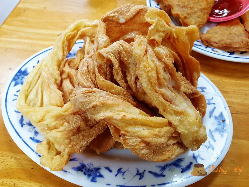 【桃園中壢】忠貞商圈/龍岡米干餐廳《宏珍雲南過橋米線》特色美食煉乳甩餅