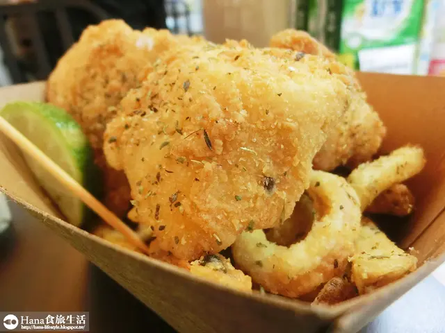 【新北板橋】海杯杯義式炸海鮮 | 湳雅夜市美食 檢驗合格新鮮食材 酥脆外皮不油膩 平價奢華享受
