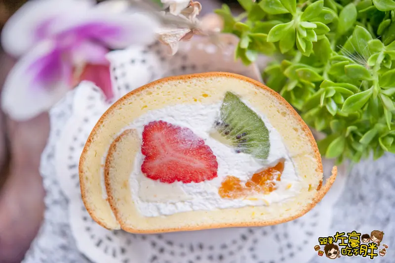 百萬條團購生乳捲。亞尼克(高雄旗艦店) 獨家繽紛鮮果生乳捲~自助、親子DIY樂趣多！