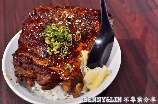 [宜蘭美食]羅東夜市旁巷弄內日式居酒屋，限量招牌鬼爪丼要吃可要趁早呀!! -- 猿燒季節料理 羅東店(宜蘭美食、宜蘭羅東夜市美食、宜蘭日式料理、羅東日式居酒屋)