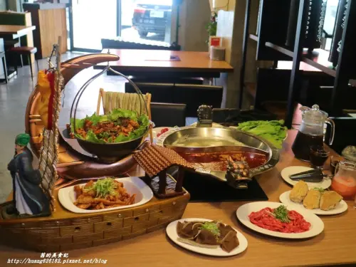 【台北內湖區】內湖火鍋推薦『川老爺麻辣鍋』溫體牛肉買一送一/熱炒/捷運葫州站