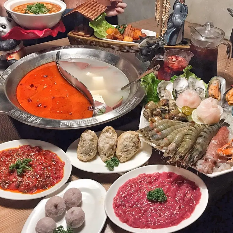 抽出價值999的豪華海鮮拼盤 | 火鍋直接打5折優惠?! 好康都在這 ● 川老爺麻辣鍋 | 台北內湖美食