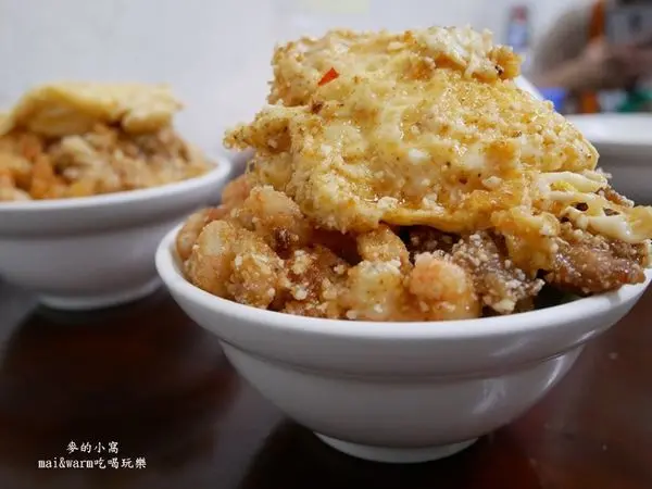 基隆美食｜天天鮮排骨飯，隱身在孝三路小巷子裡的排隊美食、IG打卡熱點