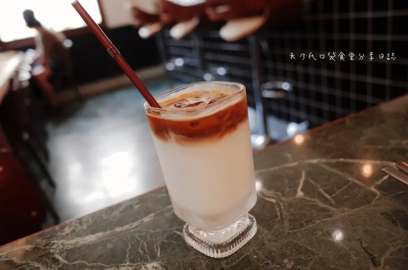 ｜關於美食（台南TAINAN x  Paripari apt. パリパリ鳥飛古物店 x St1 Cafe & Meal）｜Enjoy the eating time禾乃氏從口袋掏出食堂分享日誌