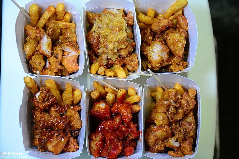 【台中│美食】一中散步美食，中友百貨對面韓式炸雞攤，六種醬料口味，皮脆肉嫩。歐巴韓式炸雞