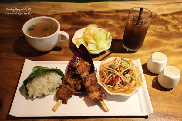 「台北 東區」泰酷餐廳超值商業午餐☆充飽電上班去☆