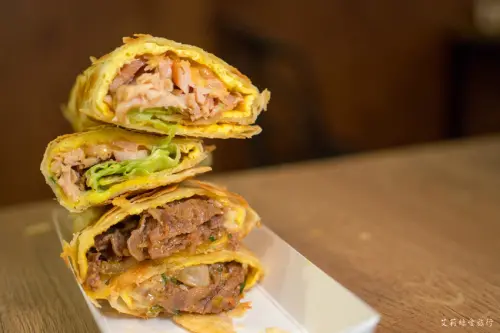 南京復興美食》長勝君捲蛋餅 30cm超長尺寸 手工酥脆餅皮 可蔬食早餐下午茶 - 艾莉絲愛旅行