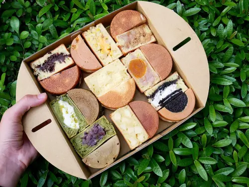 台中勤美車輪餅，口味豐富內餡填滿滿，抹茶控、芋頭控一次滿足，買八送一直接升級禮盒組超精緻-大判燒