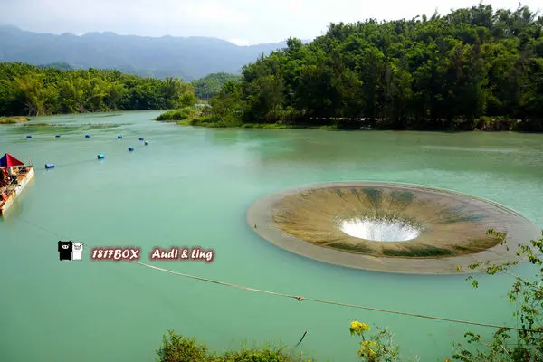 【台南。東山】巨型天井漩渦。西口小瑞士。美不勝收。景觀秀麗。出水口大草皮超好拍