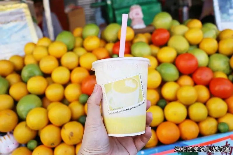 食尚玩家推薦飲品『迪化街金桔檸檬汁』新鮮現榨的酸甜滋味，邊走邊喝大稻埕美食推薦！(捷運大橋頭站)