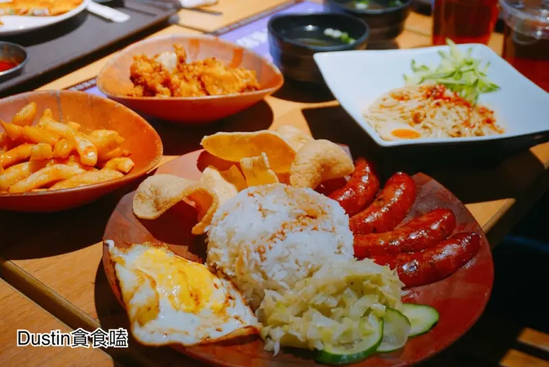 這味泰泰Rice-統一時代店__百元嚐泰式定食！｜宮廷椒麻炸雞拌拉麵 /統一阪急美食推薦 / Mrs.THAI 泰風拉麵【市府轉運站 · 統一阪急】