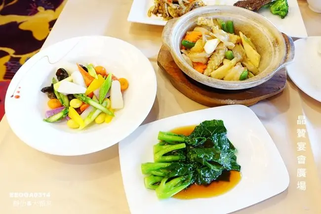 新北蘆洲美食 ▶ 晶贊宴會廣場 ▶ 無菜單料理 每位$450+10% 提供2款主食吃到飽 蘆洲飯店推無菜單料理滿足饕客味蕾