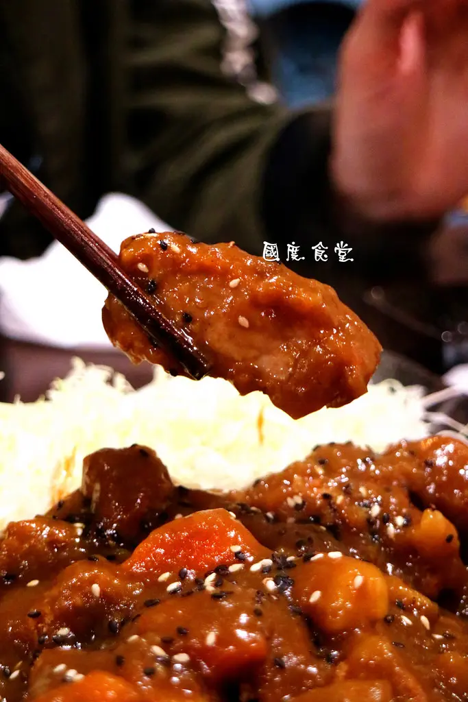 食記►桃園中壢┃國度食堂┃內壢美食，像家一樣的溫暖料理！小巷弄中的低調美味，咖哩、丼飯、壽喜燒
