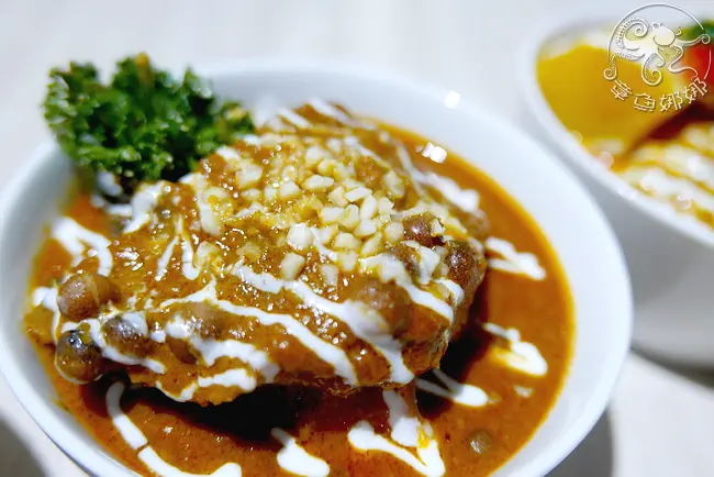 桃園車站美食【家咖哩】筷食尚ATT美食一級戰區，9/11起平日下午$288元吃到飽，全台唯獨桃園/限定版，一次擁有10種美味咖哩！(文末抽獎)